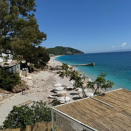 Newly Renovated Olive Apartmán
