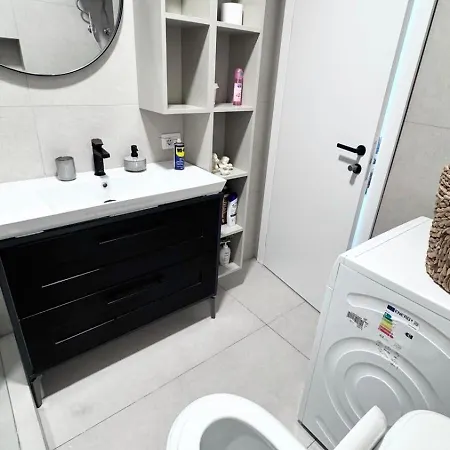 דירה Newly Renovated Olive *