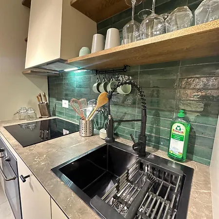 דירה Newly Renovated Olive *