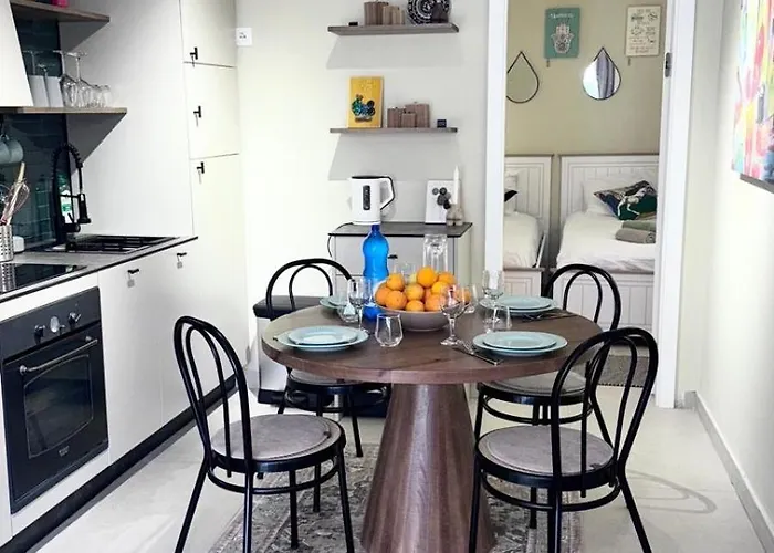 Διαμέρισμα Newly Renovated Olive *